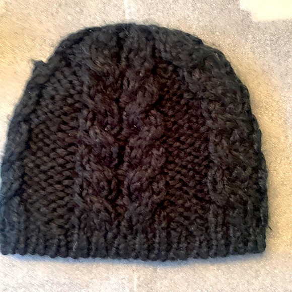 H&M Divided cable knit black hat - Picture 1 of 2